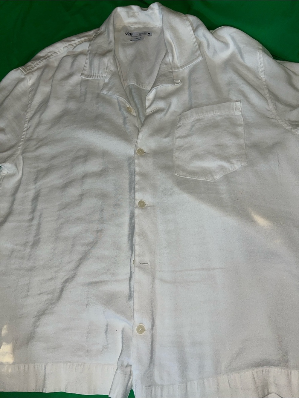 Zara White Casual Button-Down Shirt with Chest Pocket